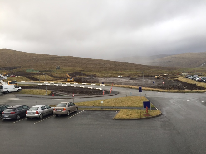 Ferðafólkatalið heldur áfram við at vaksa